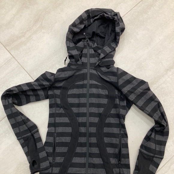 Lululemon zip sweater/hoodie - Picture 1 of 4